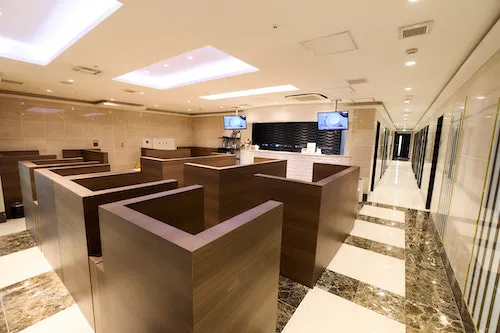 共立美容外科新宿本院_谷治 春香医師