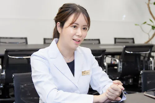 biancaclinic_幡手亜梨子医師