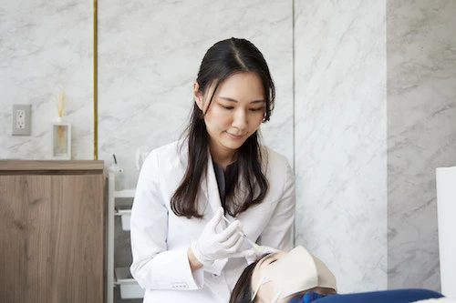 マヴィービューティークリニック_安部美月医師